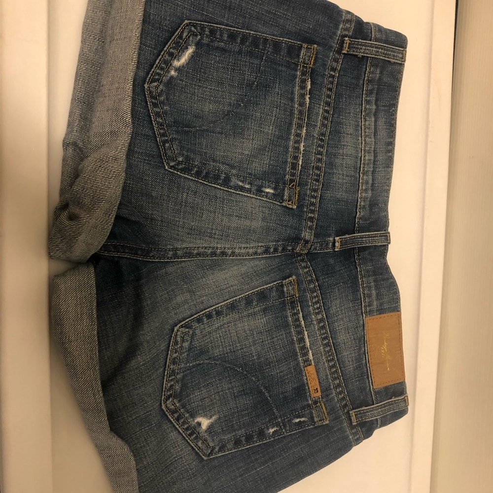 Joe’s Jeans Denim Short - Picture 3 of 4
